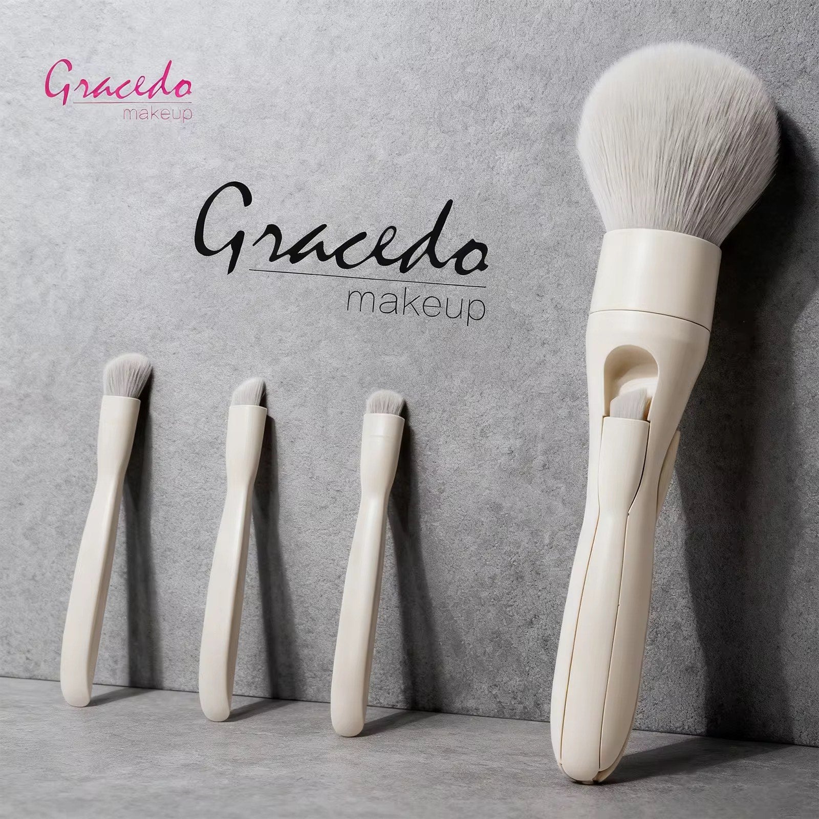 ENSEMBLE DE PINCEAUX MAGNÉTIQUE 4 EN 1